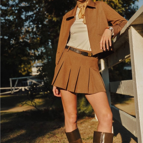 Reformation Brynlee Two Piece in Camel *NEW* - Picture 1 of 7